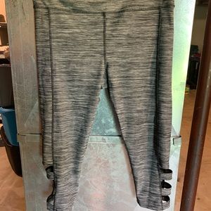 Athletic leggings